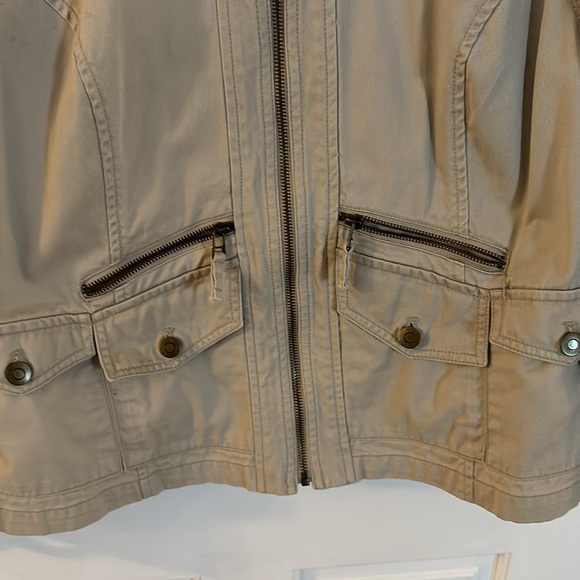 Chico’s Khaki Women’s Zipper Denim Jacket with beaded studded collar. - Picture 3 of 4
